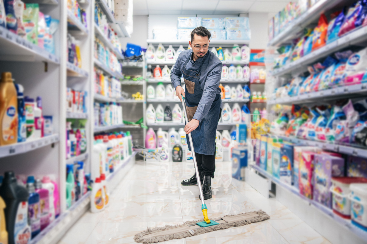 Professional cleaning for retail stores in Hull