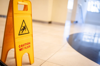 5 Signs Your Business Needs a Commercial Cleaning Service